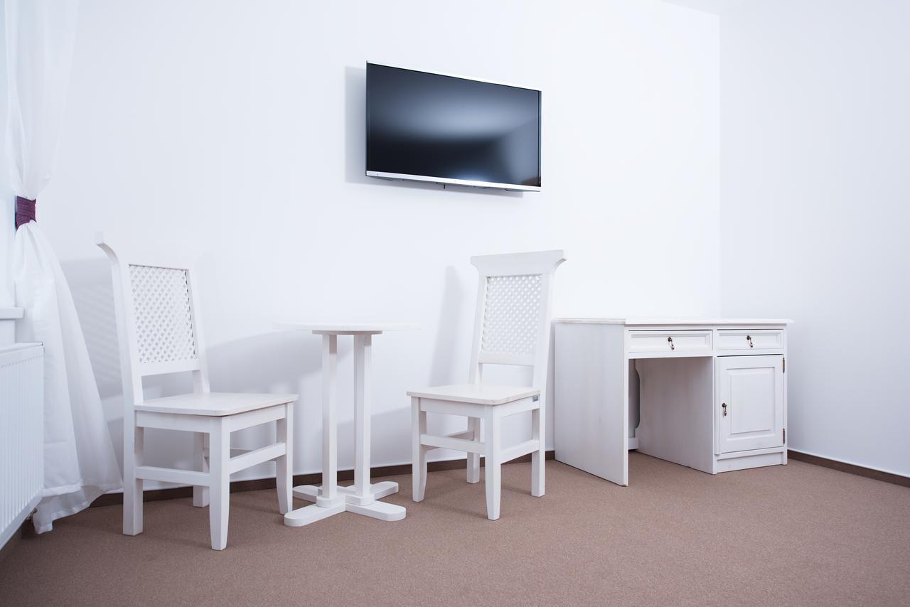 Hotel Slavia Svitavy Bagian luar foto